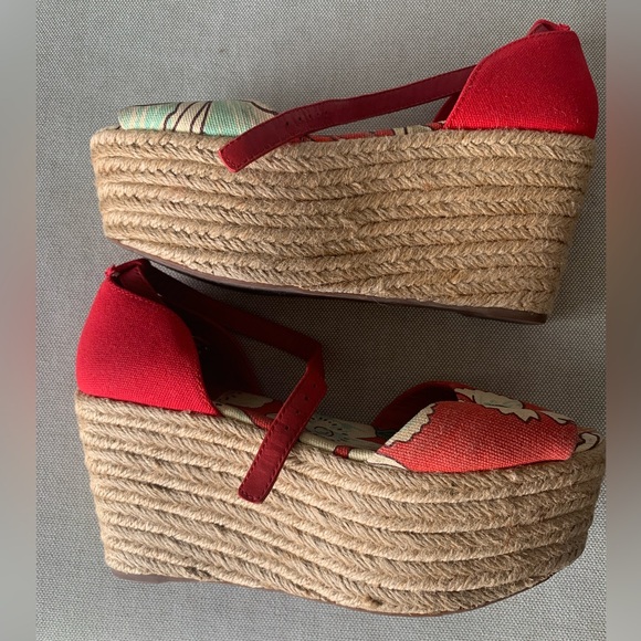 Tory Burch platform sandals - Picture 3 of 7